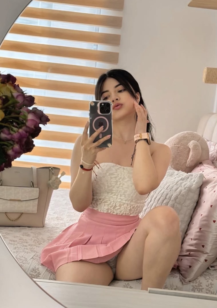 Bekilli Aşkı Yüksek Kadın Escort Bayan Esin